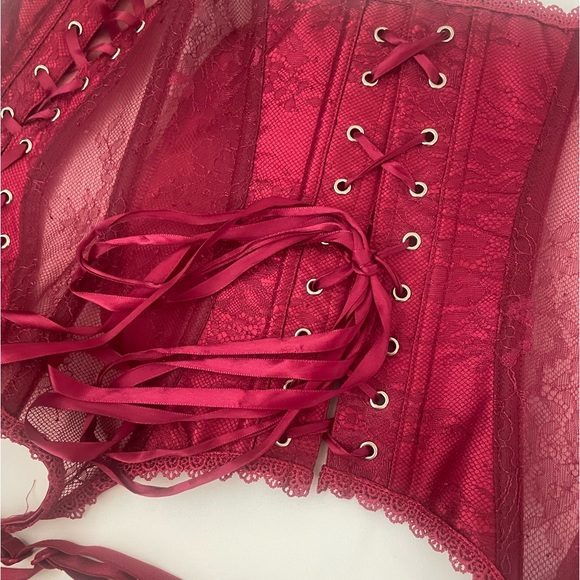 Red Contour Corset + Thong Set - Picture 7 of 8